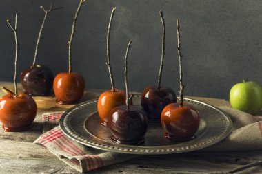 Gurme tatlı süslü şeker elma