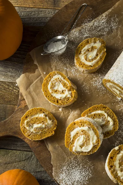 Zelfgemaakte zoete pompoen Roll — Stockfoto