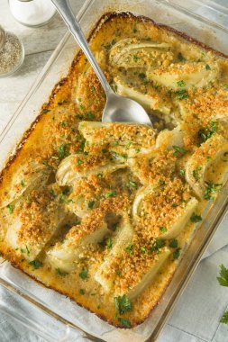 Ev yapımı peynir rezene graten