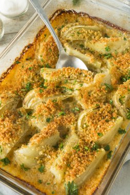 Ev yapımı peynir rezene graten