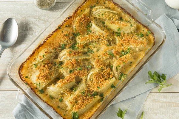 Homemade Cheesy Fennel Gratin — Stock Photo, Image