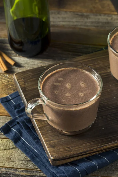 Warm Spiked Red Wine Hot Chocolate — Stock Photo, Image