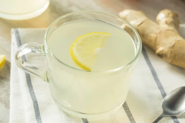 Tè allo zenzero al limone fatto in casa sano — Foto Stock