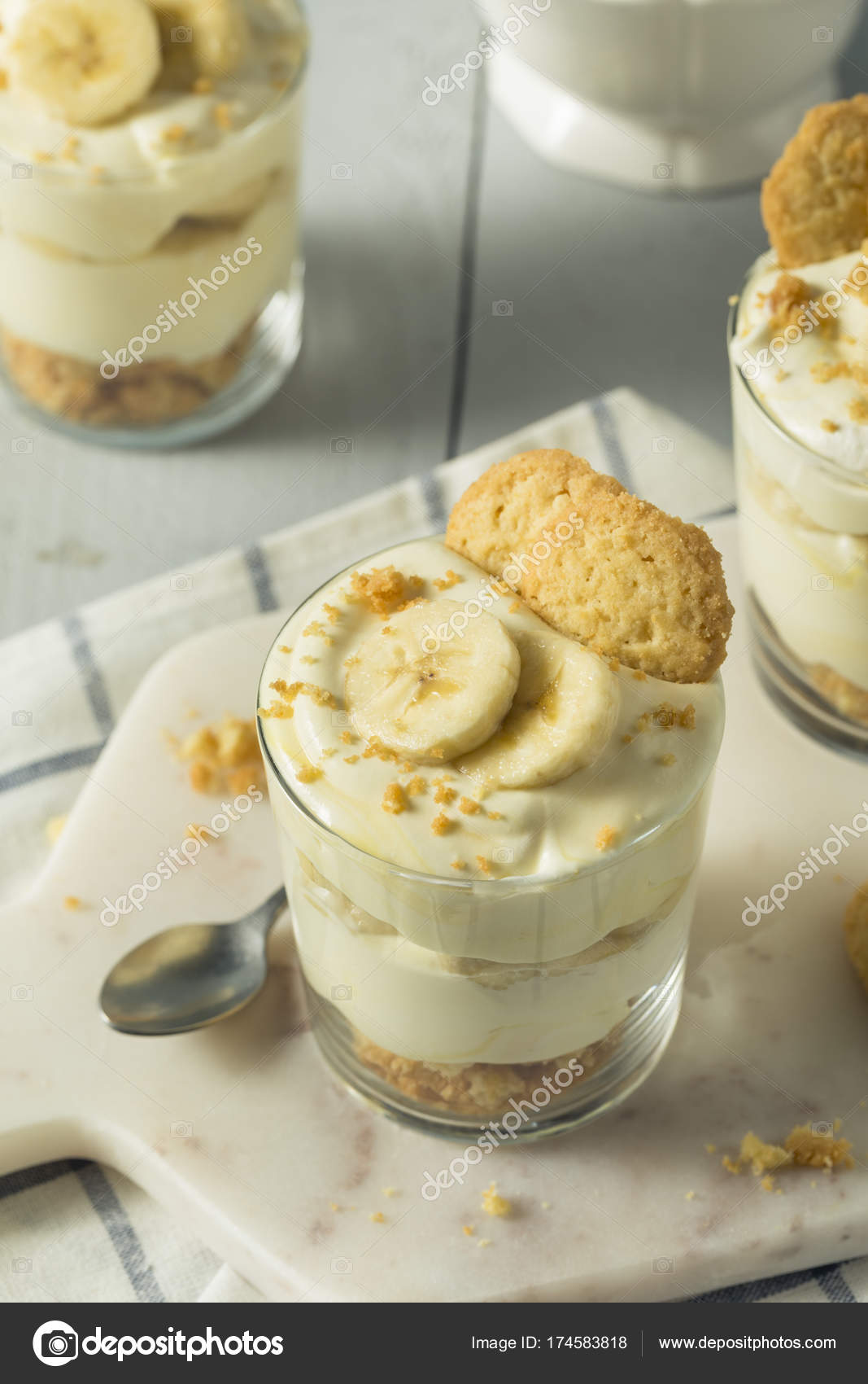 Ev yapımı Muzlu Puding Ev yapımı Muzlu Puding