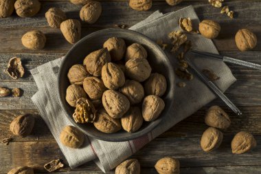 Ham kahverengi organik ceviz