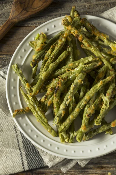 Caseiro assado parmesão verde feijão fritos — Fotografia de Stock