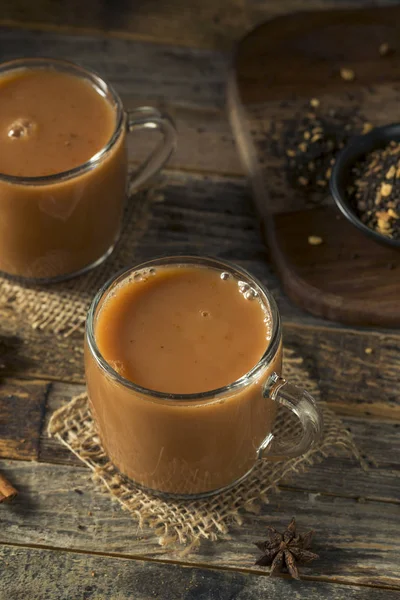 Forró szerves Chai Tea ital — Stock Fotó