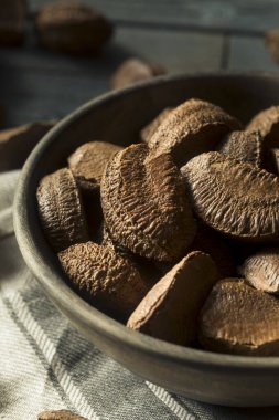 Ham Brown organik Brezilya fıstığı kabuklu