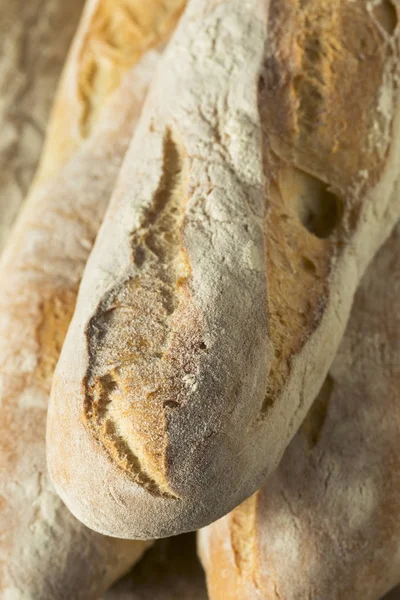 Pan francés crujiente hecho en casa Baguette — Foto de Stock