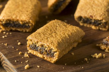 Sağlıklı ev yapımı incir meyve barlar