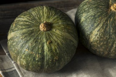 Ham yeşil organik Kabocha Squash
