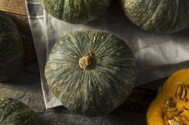 Ham yeşil organik Kabocha Squash