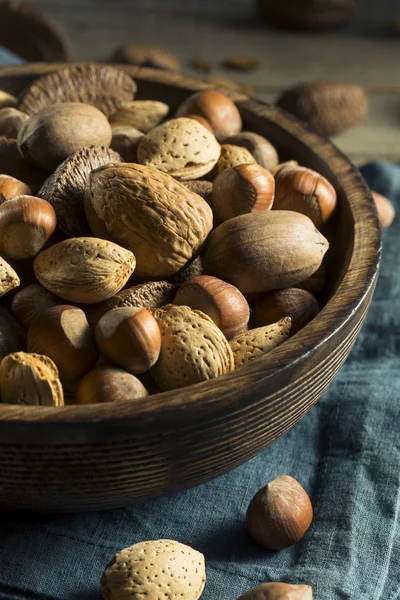 Whole Shelled Organic Mixed Nuts — Stock Photo, Image