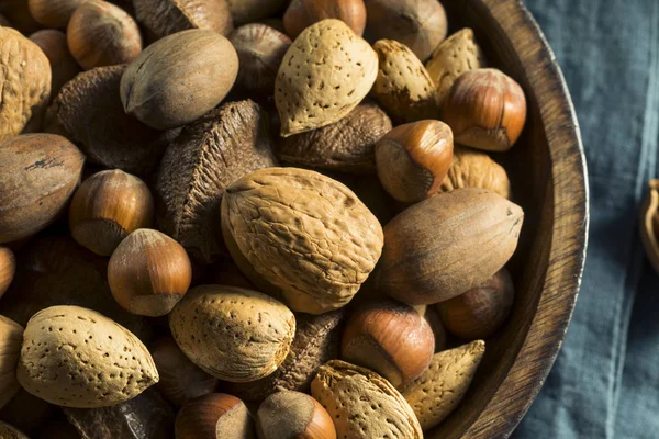 Whole Shelled Organic Mixed Nuts — Stock Photo, Image