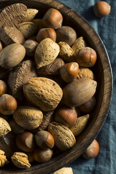 Whole Shelled Organic Mixed Nuts — Stock Photo, Image