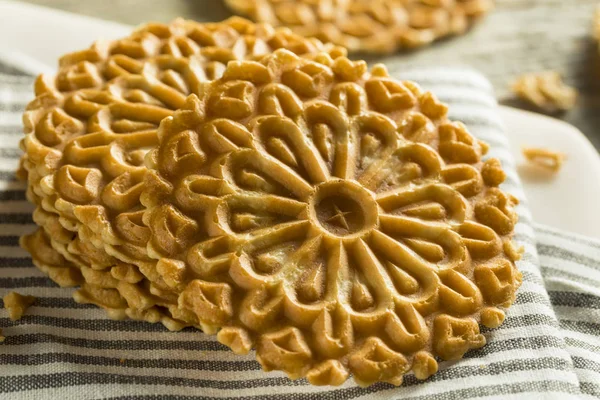 Cozido caseiro crocante pizzelles — Fotografia de Stock