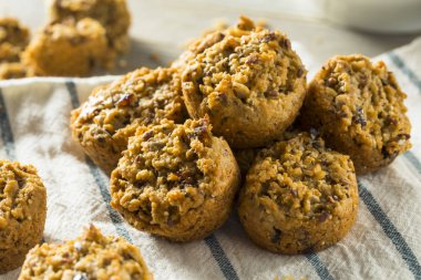 Sağlıklı ev yapımı kek kahvaltı ısırıkları