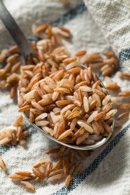 Ham organik kırmızı pirinç