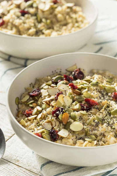 Healthy Organic Superfood Oatmeal Breakfast — Stock Photo, Image