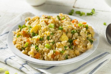 Ev yapımı vejetaryen Fried Rice