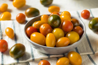 Organik kiraz domates