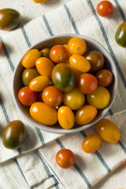 Organik kiraz domates