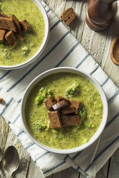 Homemade Organic Broccoli Soup — Stock Photo, Image