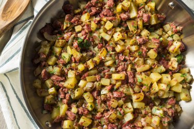 Lezzetli ev yapımı sığır konservesi