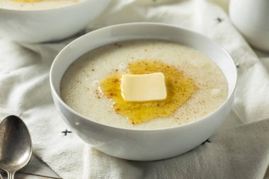 Sağlıklı ev yapımı krem buğday nişasta yulaf lapası
