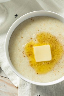 Sağlıklı ev yapımı krem buğday nişasta yulaf lapası