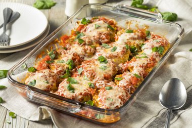 Ev yapımı İtalyan patlıcan Parmesan