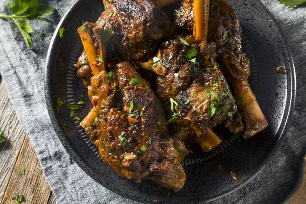 Stinchi di agnello brasati fatti in casa — Foto Stock