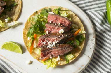 Ev yapımı Kore biftek Tacos