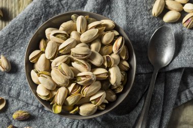 Kavrulmuş ve planlanan fıstık fındık