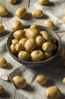 Ham organik sarı bebek patates