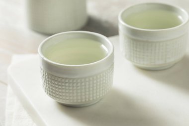 Alkollü Japon Sake pirinç şarabı
