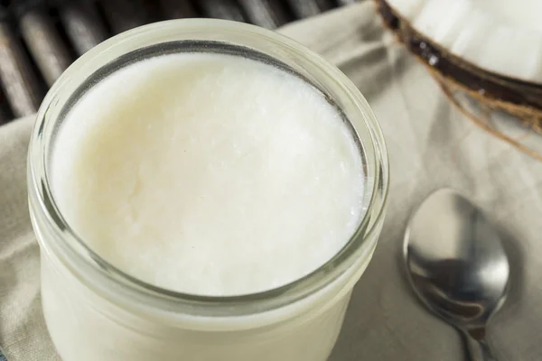 Aceite de coco orgánico blanco crudo —  Fotos de Stock