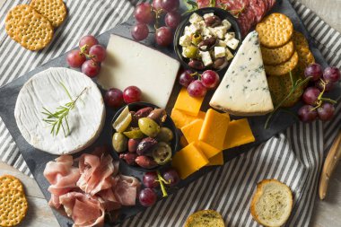 Gurme süslü Charcuterie kurulu