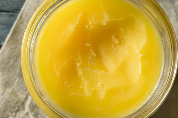 Domowe masło klarowane Ghee — Zdjęcie stockowe