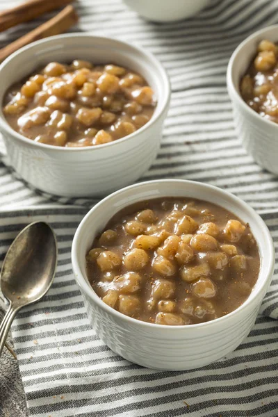 Fatto in casa brasiliana Canjica Hominy budino — Foto Stock