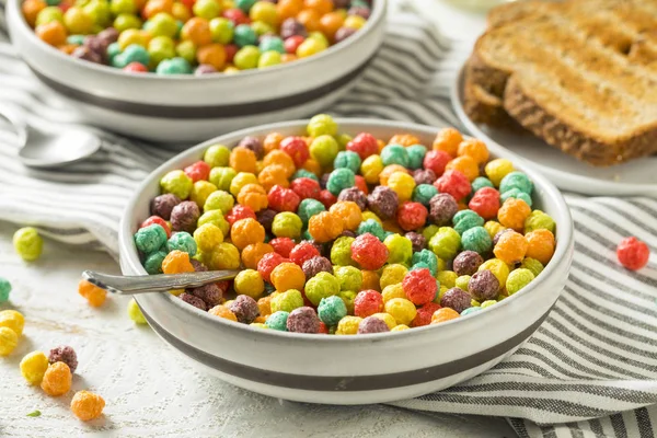Cereale colorate pentru micul dejun cu zahăr — Fotografie, imagine de stoc