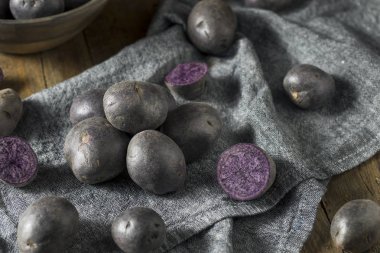 Ham organik mor bebek patates