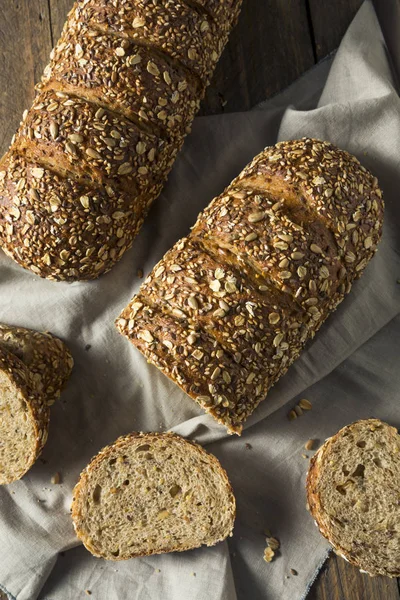 Pane integrale fatto in casa — Foto Stock