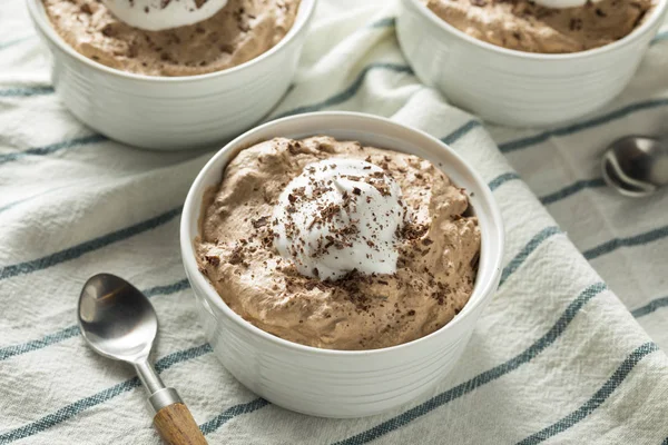 Zelfgemaakte zoete chocolade Mousse — Stockfoto