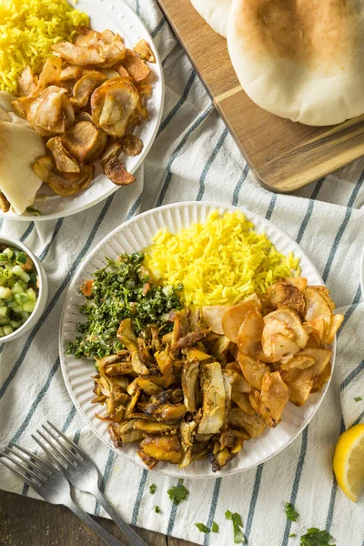 Assiette de poulet Shawarma maison — Photo