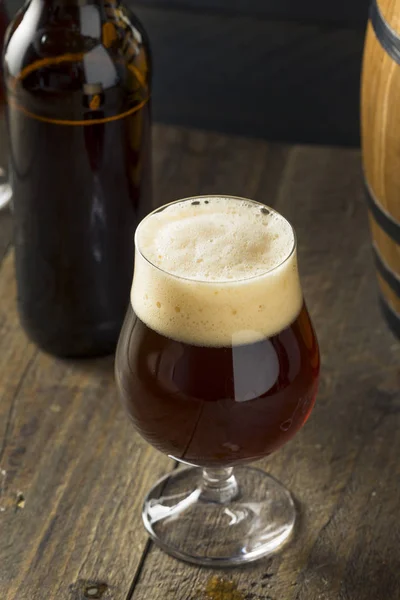 Alcoholic Barrel Aged Sour Beer — Stock Photo, Image