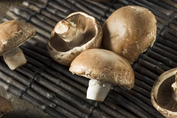 Raw Organic Portobello Mushrooms — Stock Photo, Image