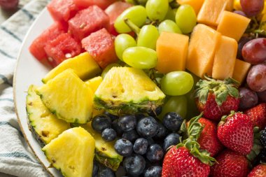 Ham organik meyve tabağı