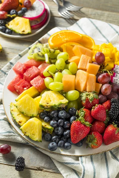 Raw bio ovocný talíř — Stock fotografie