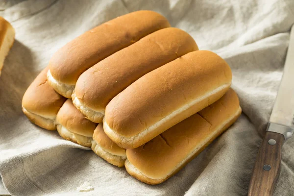 Grão inteiro Hot Dog Buns — Fotografia de Stock